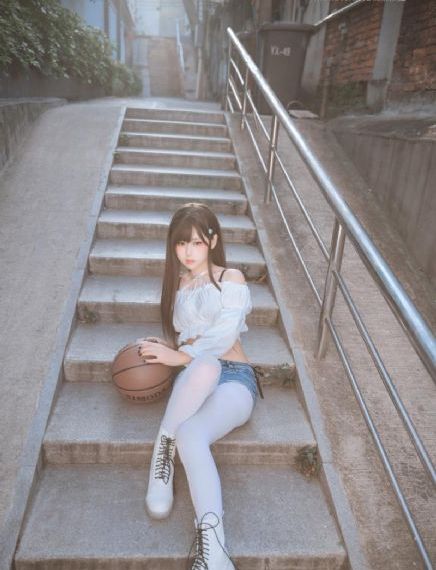 欧美女明星穿皮草图片_4K全集在线观看