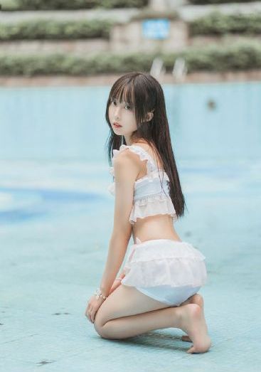 年轻女教师3_免费完整版高清