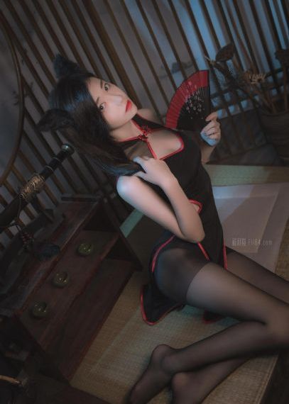 欧美高颜值小姐姐街拍_1080P高清电影在线