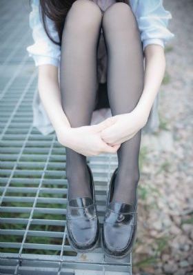 日韩足球宝贝写真高清_国产剧电视剧在线观看