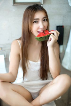 欧美香奈儿模特壁纸_超清在线播放观看
