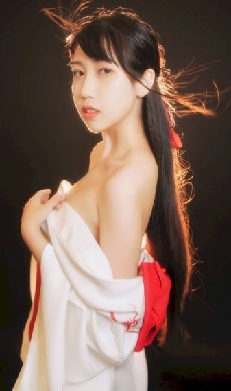 欧美高清气质女头像_DVD完整版观看