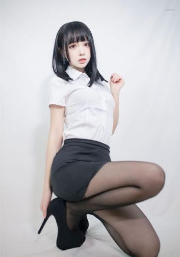 欧美精品vivoesond_DVD免费高清观看