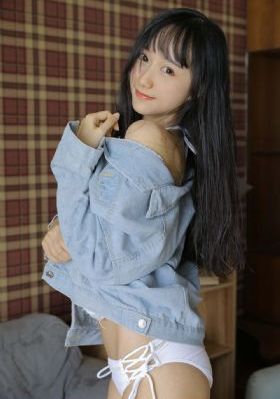国产自拍真实_1080在线播放