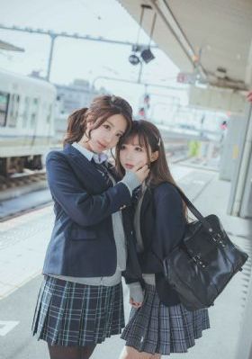 精品欧美潮流女装批发_BDBD在线观看